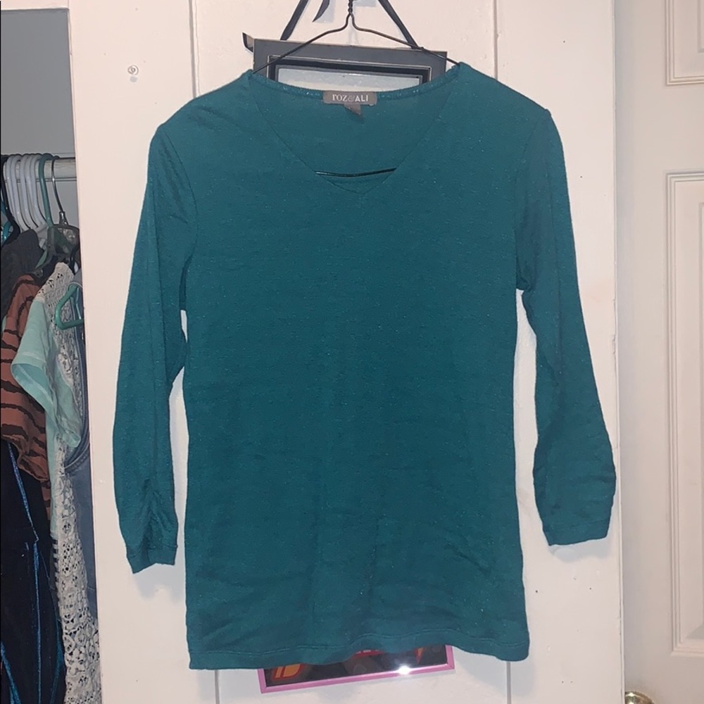 Thick 3/4 sleeve, v-neck sweater